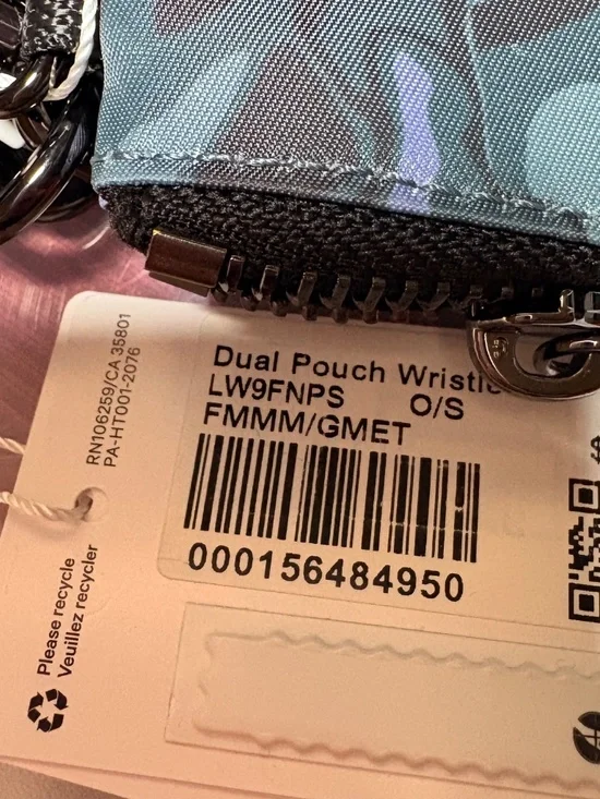 Lululemon Dual Pouch Wristlet NWT Sold Out Flower Meld Mini Multi / Gunmetal - Picture 5 of 5